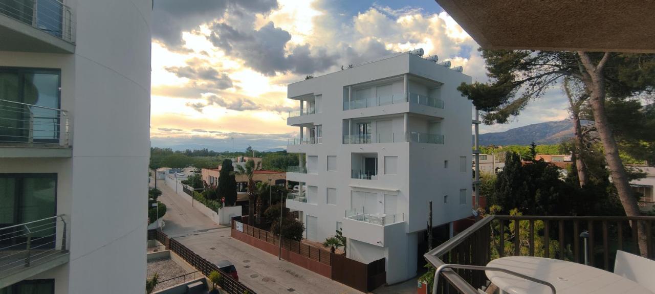 Castell Mar Apartment Roses Exterior photo